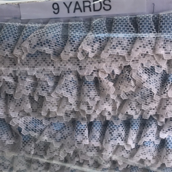 Decorative laces - Picture 3 of 6